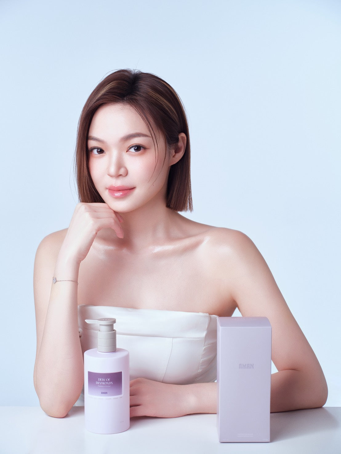 白富美-美白身體乳 [SHINE BRIGHT LIKE A DIAMOND]  400ml/$1980
